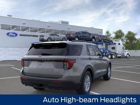 New 2026 Ford Explorer Active RWD image 9