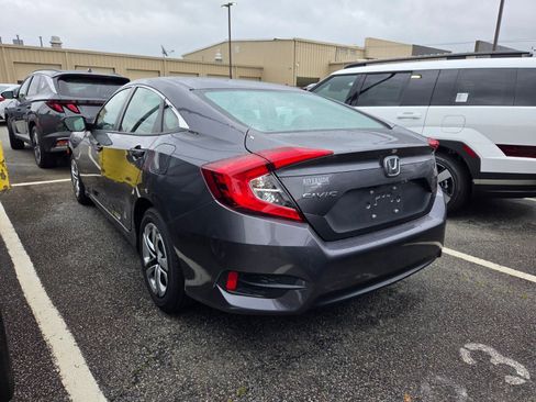 Used 2018 Honda Civic LX image 7