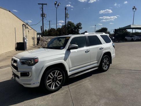 Used 2015 Toyota 4Runner Limited AWD/4WD image 2