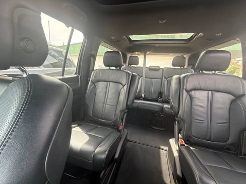 Used 2022 Jeep Wagoneer Series III w/ Premium Group I RWD image 40