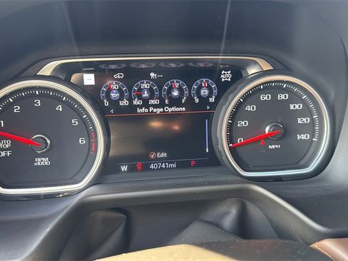 Used 2021 Chevrolet Suburban High Country image 9