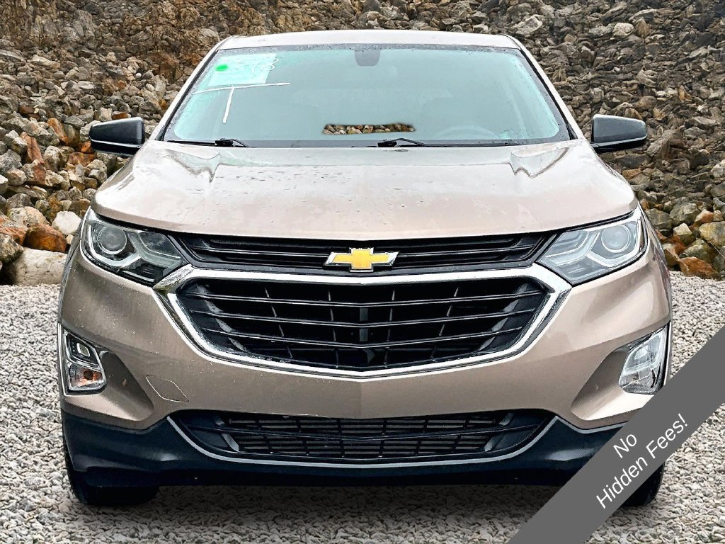 Used 2019 Chevrolet Equinox LS w/ LS Convenience Package AWD/4WD image 3