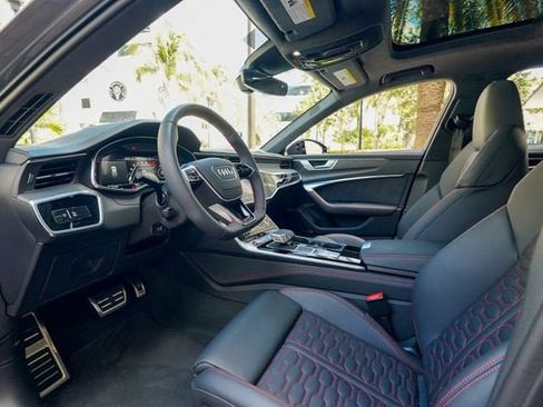 Used 2025 Audi RS 6 performance image 57