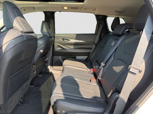Certified 2023 INFINITI QX60 Luxe w/ Vision Package AWD/4WD image 17