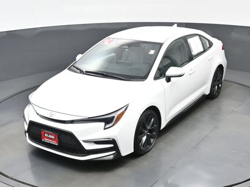 Used 2024 Toyota Corolla SE FWD image 35