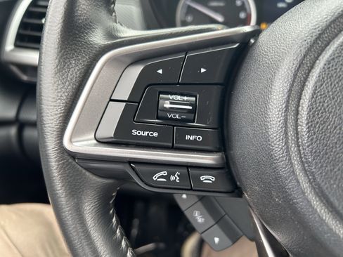 Used 2023 Subaru Forester Premium image 19