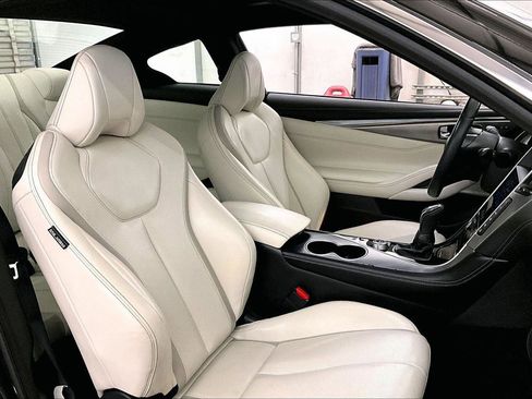 Used 2018 INFINITI Q60 3.0t Luxe w/ Sensory Package 3.0T Luxe image 7