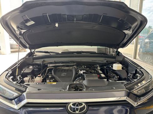 Used 2025 Toyota Grand Highlander XLE image 34