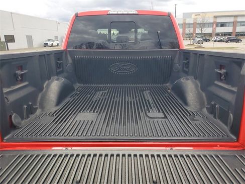 Used 2018 Ford F150 Raptor w/ Equipment Group 802A Luxury image 12