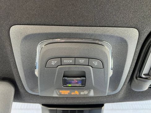 New 2026 Toyota Corolla SE FWD image 27