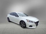Used 2020 Nissan Altima 2.5 SR w/ Premium Package image 2