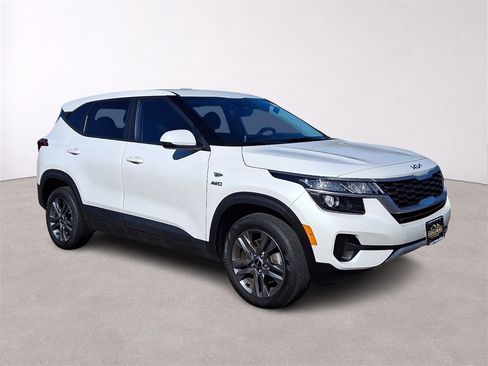 Used 2023 Kia Seltos LX image 1