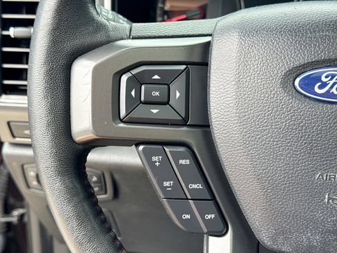 Used 2019 Ford F150 Lariat w/ Equipment Group 502A Luxury AWD/4WD image 29