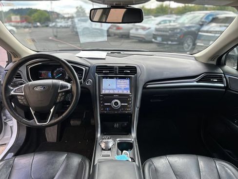 Used 2019 Ford Fusion Titanium AWD/4WD image 27