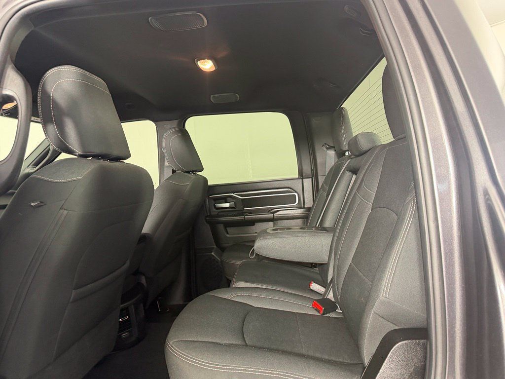 Used 2025 RAM 2500 Big Horn AWD/4WD image 18