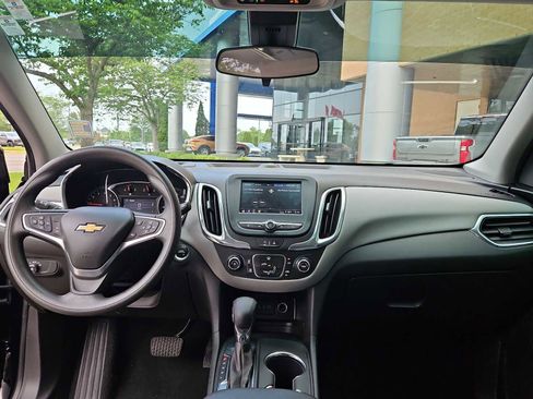 Certified 2023 Chevrolet Equinox LS w/ LS Convenience Package FWD image 16