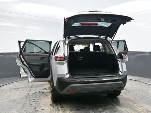 Used 2023 Nissan Rogue SV image 35