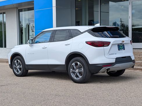 Certified 2025 Chevrolet Blazer LT AWD/4WD image 4