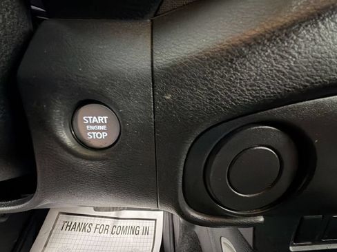 Used 2022 Nissan Frontier SV RWD image 16