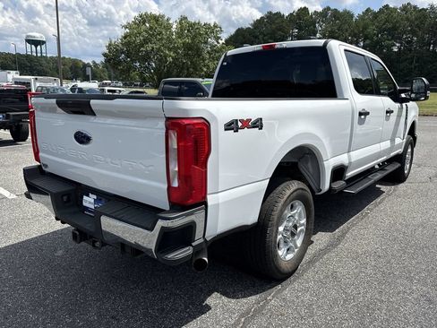 Used 2025 Ford F250 XLT w/ Snow Plow Prep Package AWD/4WD image 7