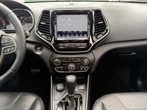 Used 2019 Jeep Cherokee Limited w/ Technology Group image 25