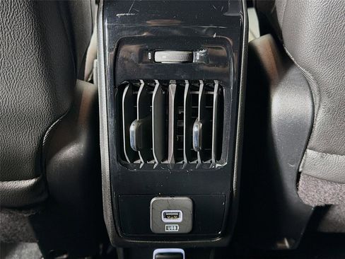 Used 2024 Jeep Compass Limited image 23