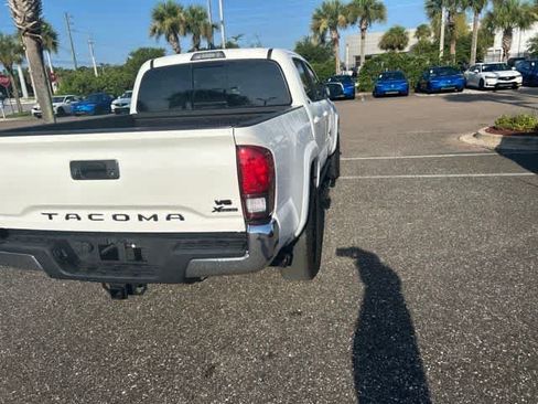 Used 2022 Toyota Tacoma SR5 RWD image 13