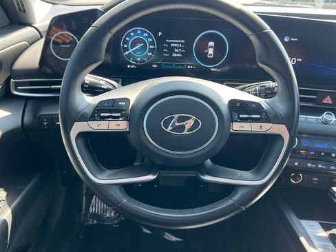 Used 2021 Hyundai Elantra Limited FWD image 22