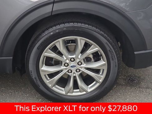 Used 2023 Ford Explorer XLT w/ Equipment Group 202A image 43