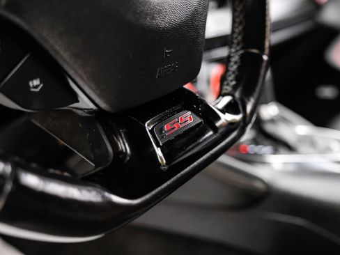 Used 2019 Chevrolet Camaro SS image 21