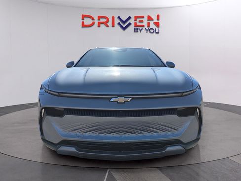 New 2025 Chevrolet Equinox EV LT image 5