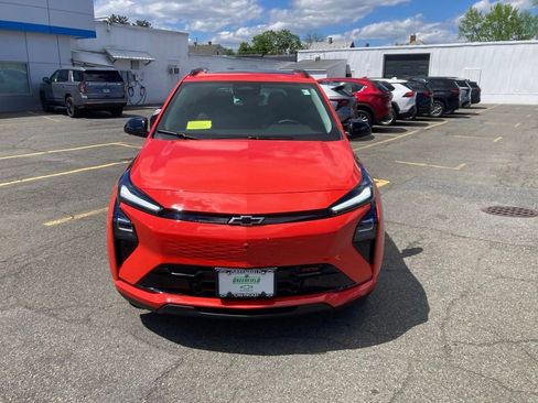 New 2027 Chevrolet Bolt RS w/ Technology Package FWD image 2