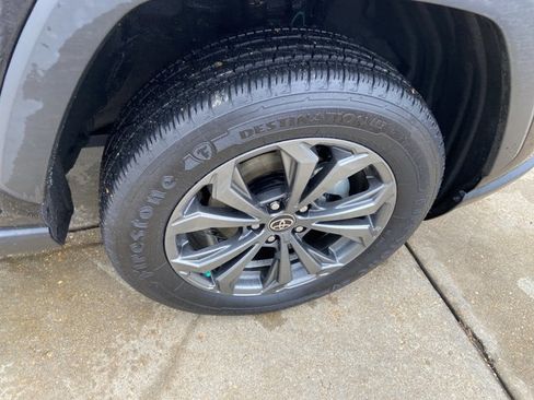 Used 2023 Toyota RAV4 Limited image 31