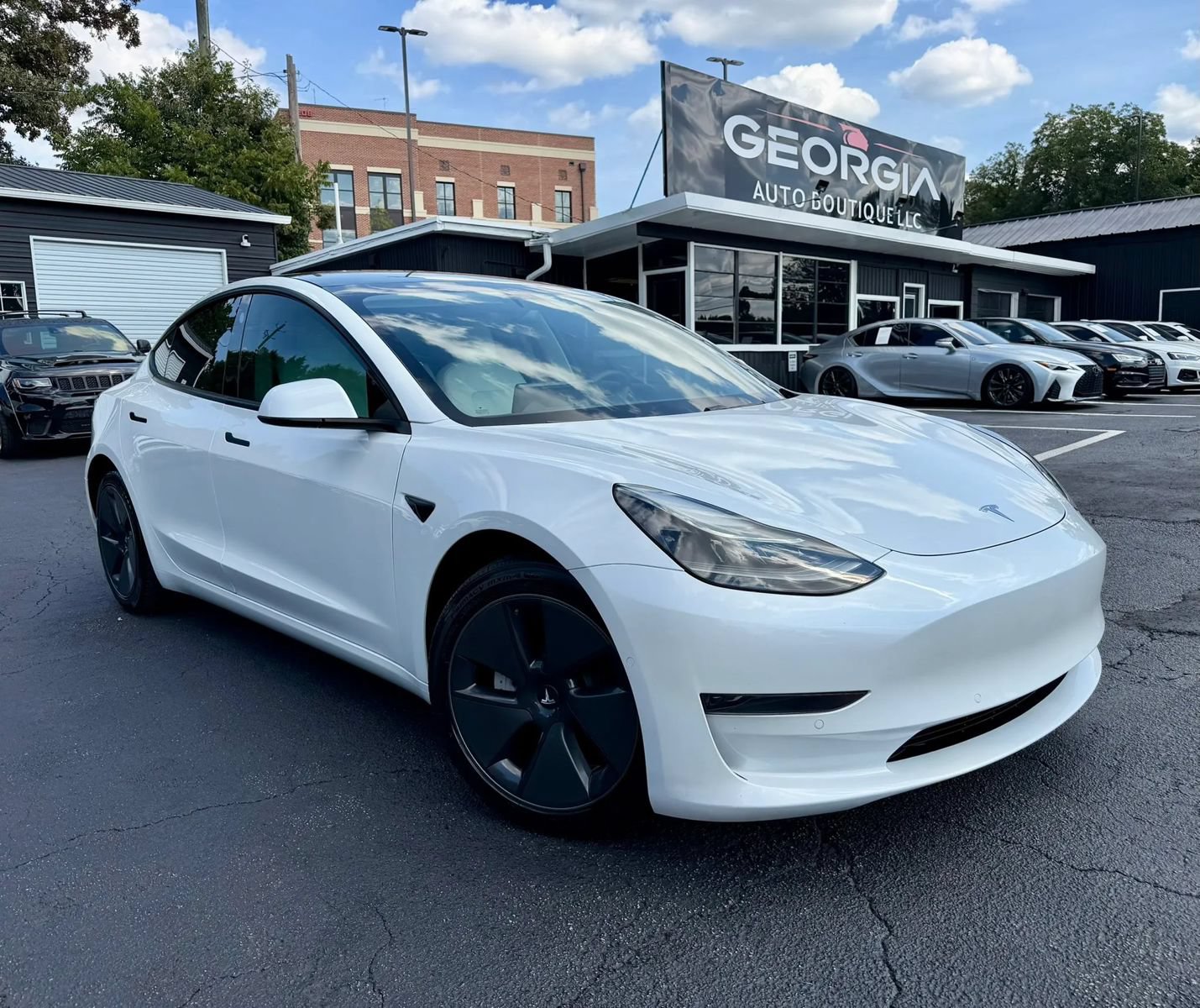 Used 2021 Tesla Model 3 Standard Range Plus RWD image 2