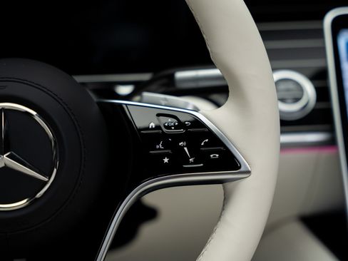 Used 2024 Mercedes-Benz S 580 4MATIC Sedan image 47