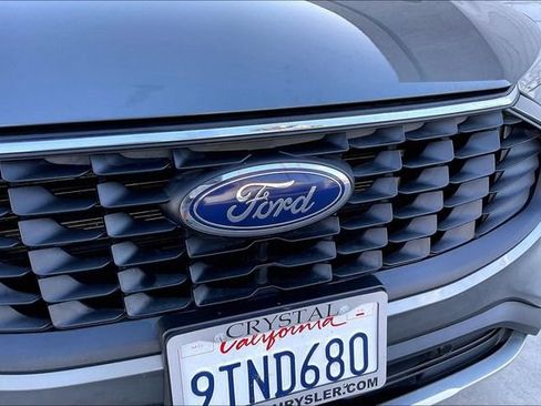 Used 2025 Ford Escape SE FWD image 30