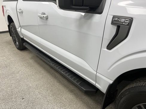 Used 2022 Ford F150 XLT w/ Equipment Group 302A High image 13