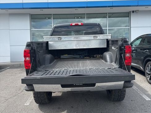 Used 2018 Chevrolet Silverado 1500 LT image 4