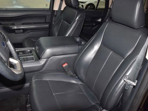 Used 2022 Ford Expedition XLT RWD image 33