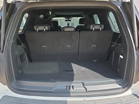 Used 2023 Ford Expedition Limited AWD/4WD image 8