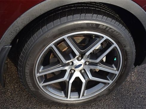 Used 2018 Ford Explorer Sport w/ Equipment Group 401A image 11