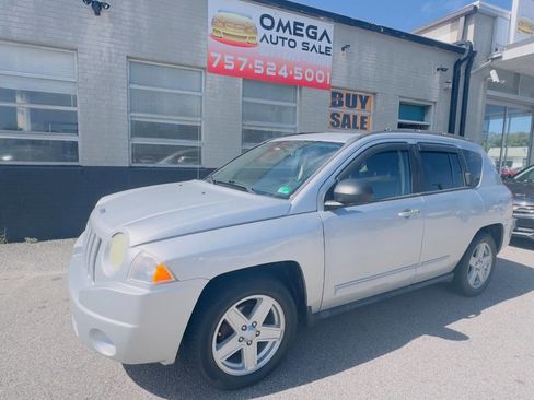 Used 2010 Jeep Compass Sport image 2