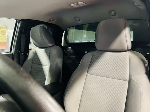 Used 2021 Toyota Tacoma SR image 3