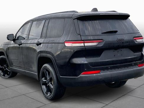 Used 2023 Jeep Grand Cherokee L Laredo image 11