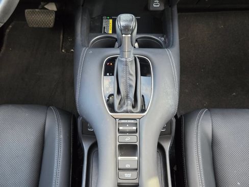 Certified 2024 Honda HR-V EX-L image 19