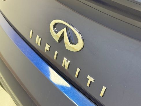 Used 2017 INFINITI Q60 3.0t w/ Cargo Package RWD image 16