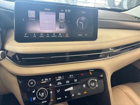 Used 2023 INFINITI QX60 Luxe w/ Cargo Package AWD/4WD image 42