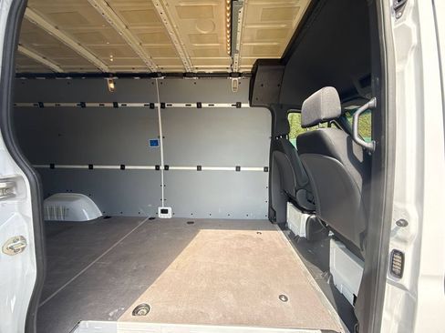 Used 2023 Mercedes-Benz Sprinter 2500 image 26