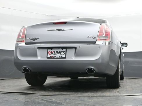 Used 2014 Chrysler 300 C w/ Light Group image 41