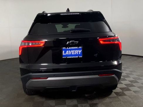 New 2026 Chevrolet Equinox LT w/ Convenience Package II image 9